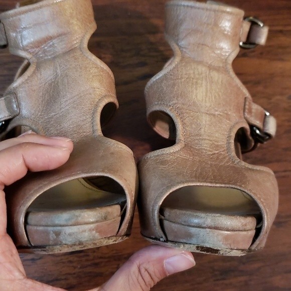 Prada Womens Beige Tan Distressed Leather Edgy Feminine Peeptoe Pumps Size 36.5 - Picture 7 of 7
